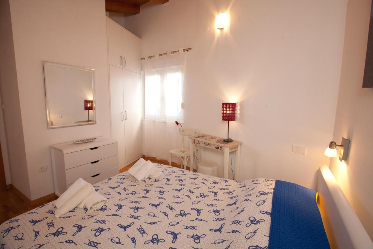 Apartments Guc Preko Luaran gambar