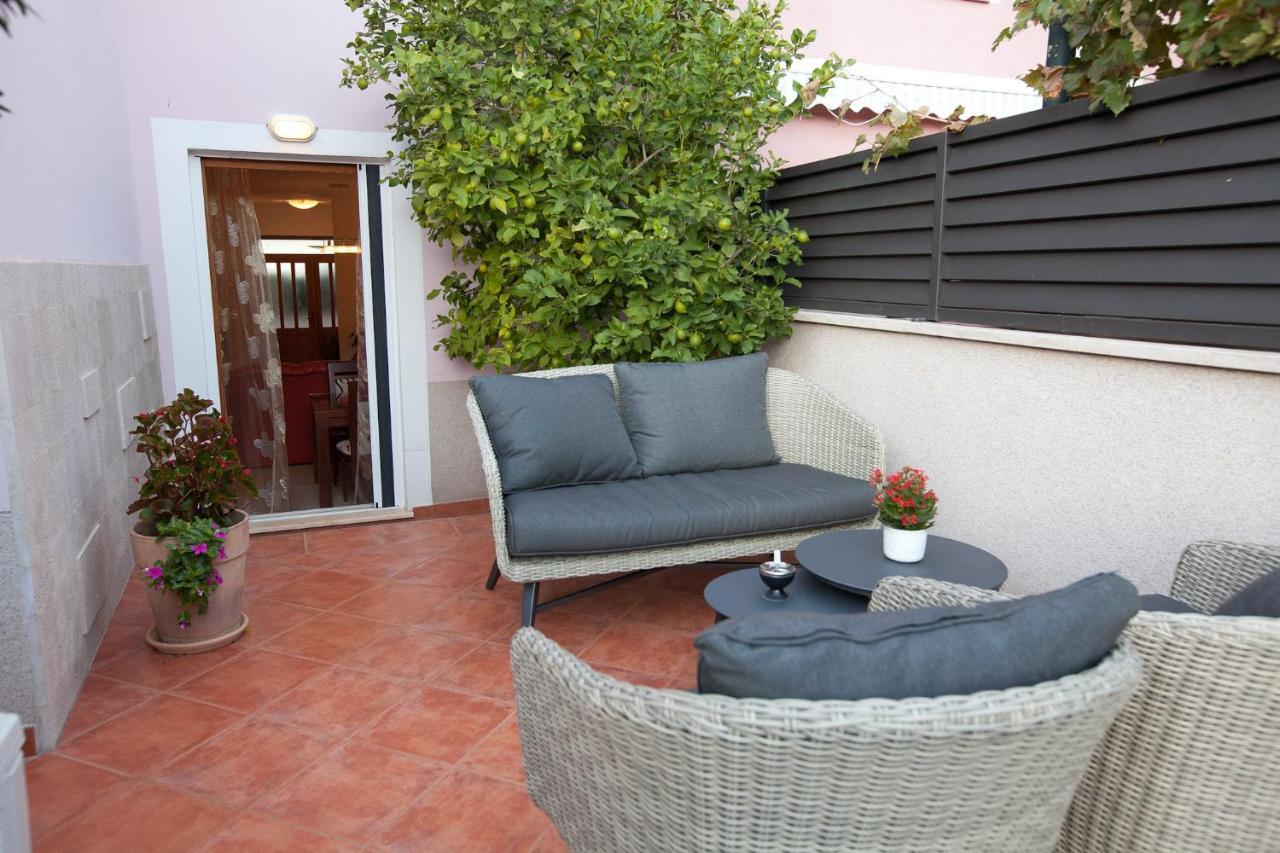 Apartments Guc Preko Luaran gambar